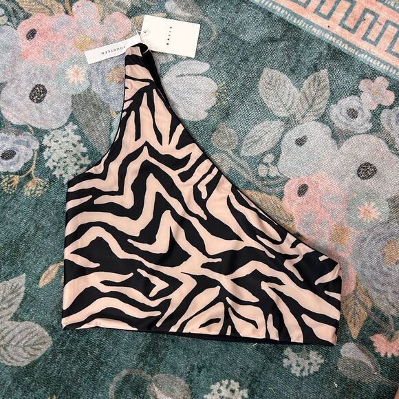 NWT Baiia Swim Bikini Top 14 Black Animal Print Reversible Wrap Tan One Shoulder - Picture 1 of 13